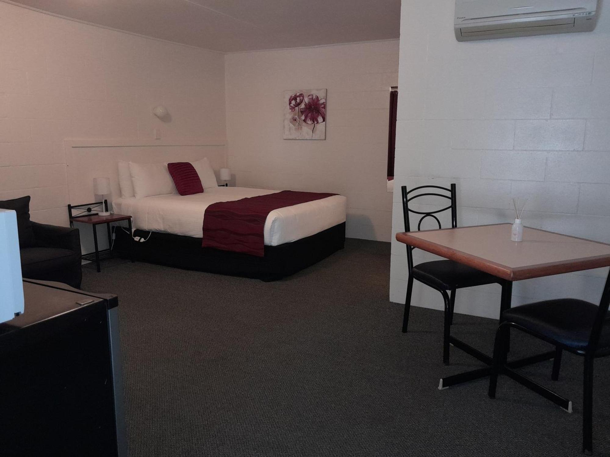 Murray Gardens Motel Stanthorpe Exterior photo