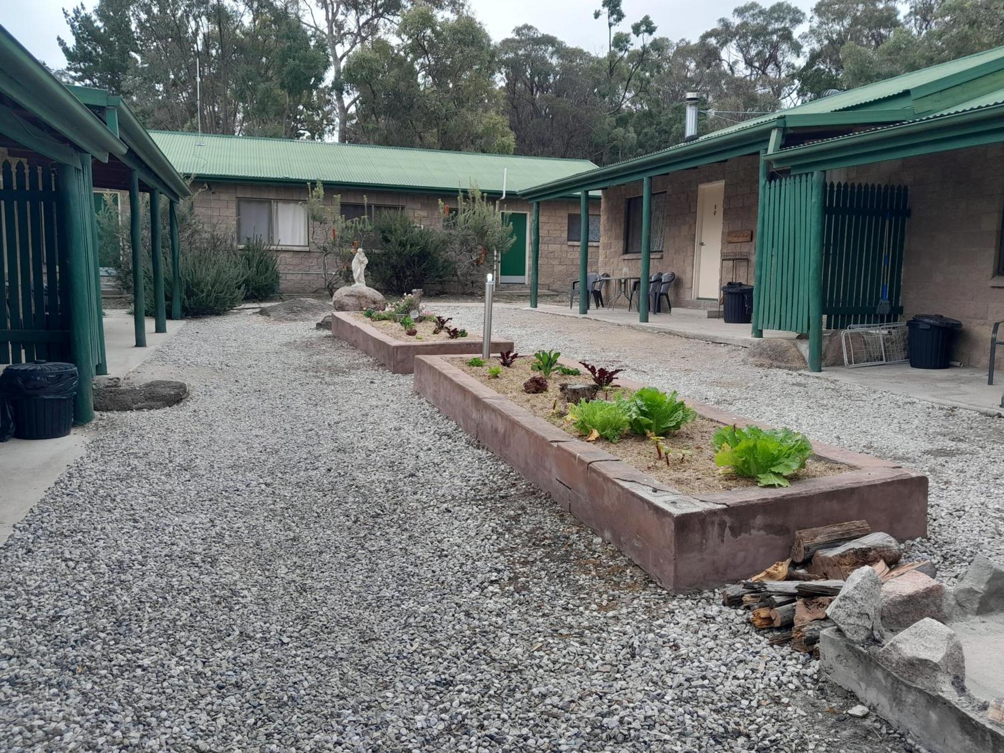Murray Gardens Motel Stanthorpe Exterior photo